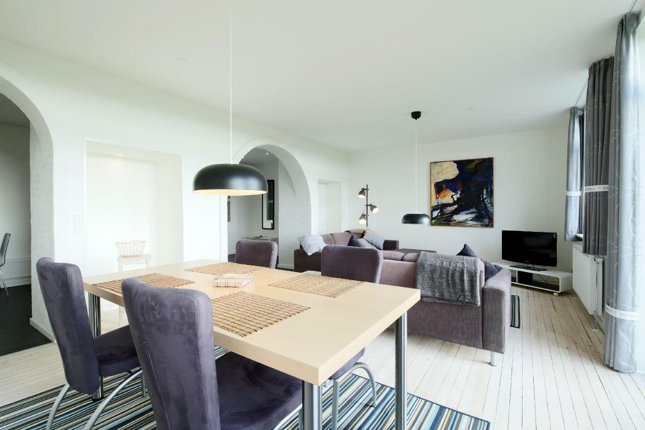 Allerup Gamle Skole Apartment Tjareborg Exterior photo